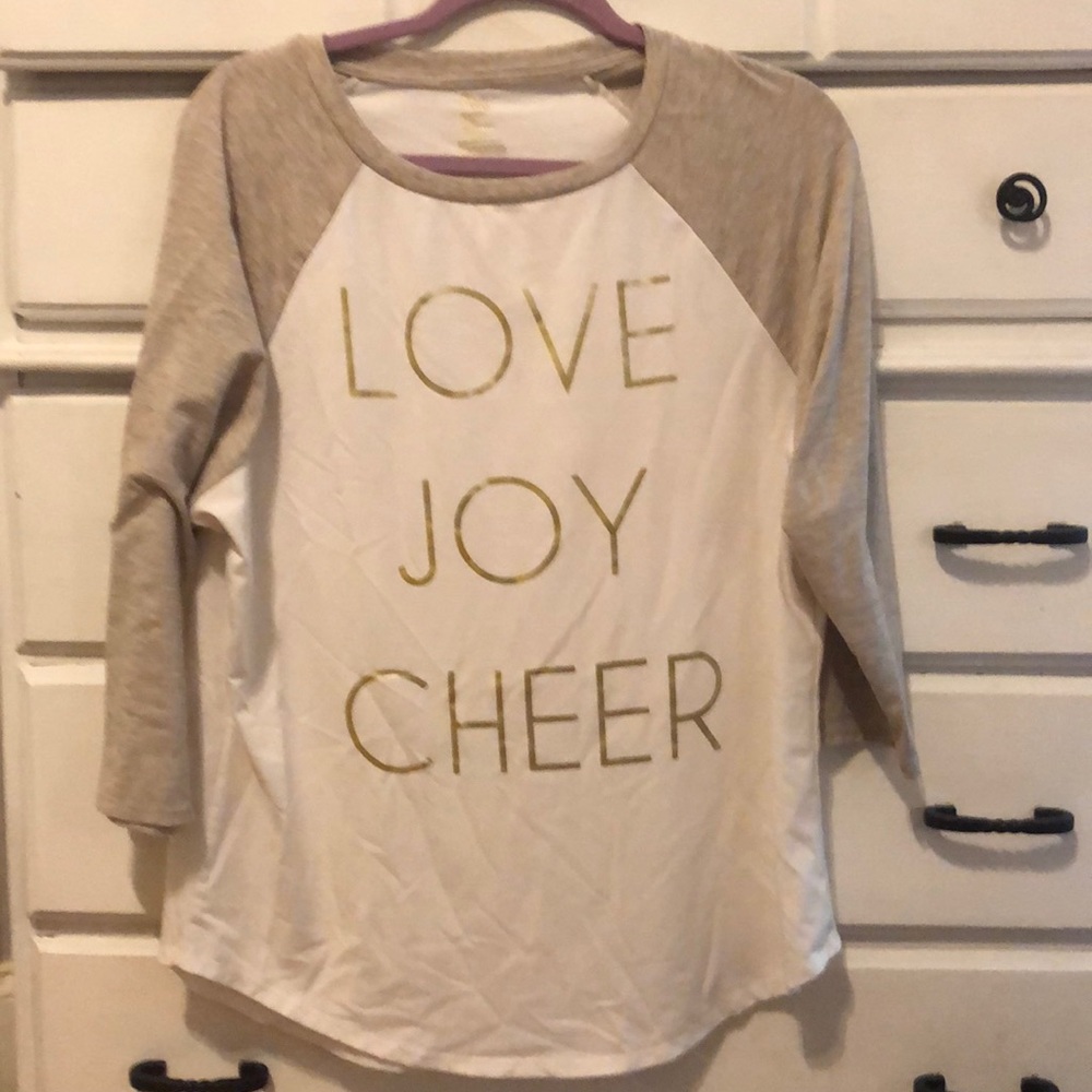 very simple cute shirt